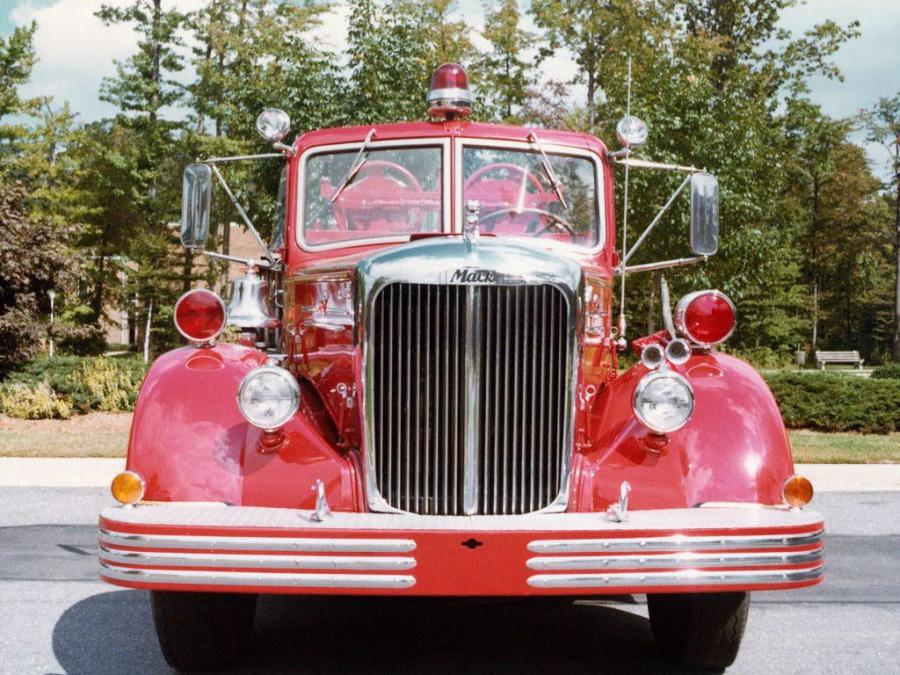  Mack L-85 Firetruck 1954 года  (фото 3 из 4)